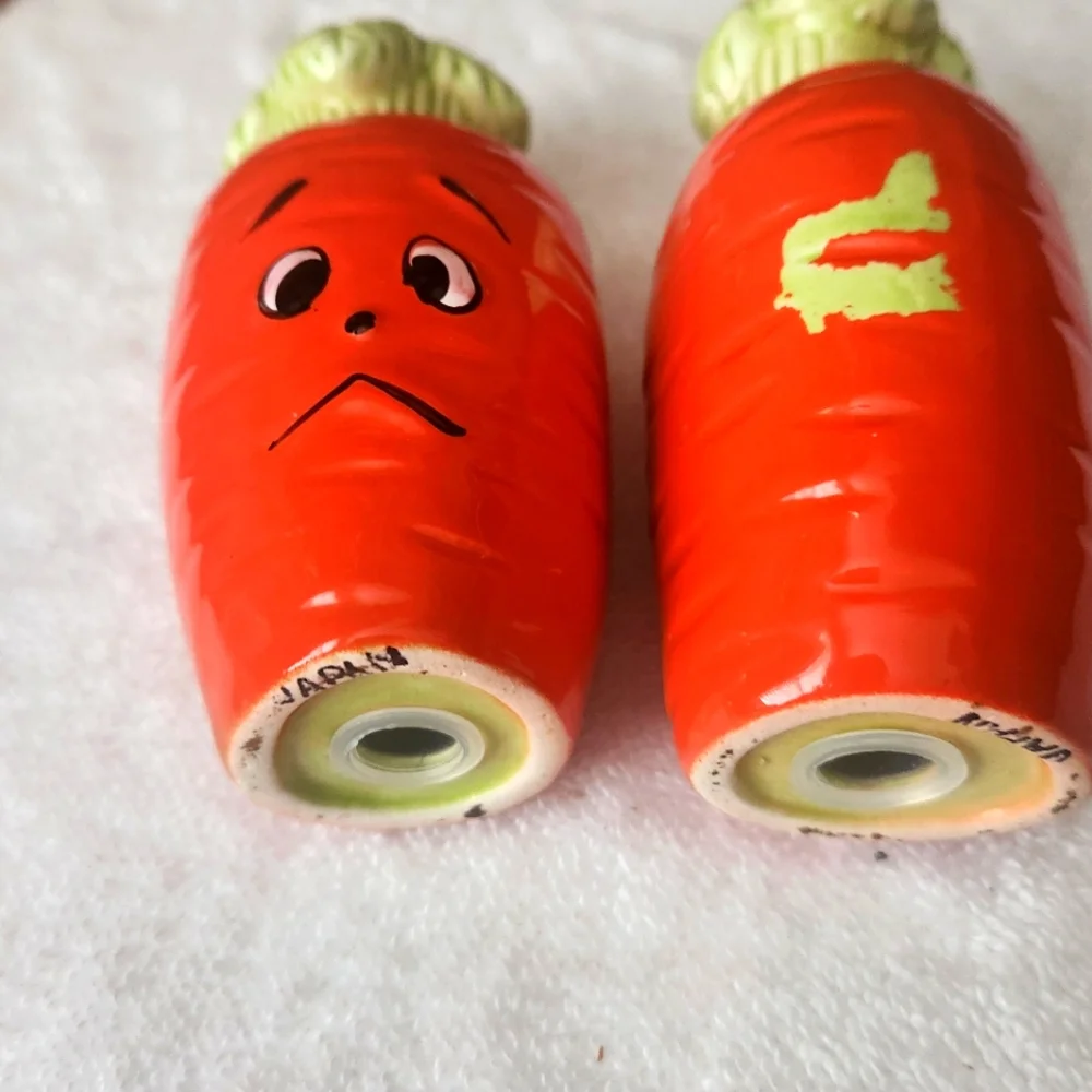 Vintage Salt and Pepper Shakers Anthropomorphic Ceramic Made In Japan